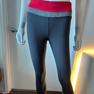 Lululemon yoga pants